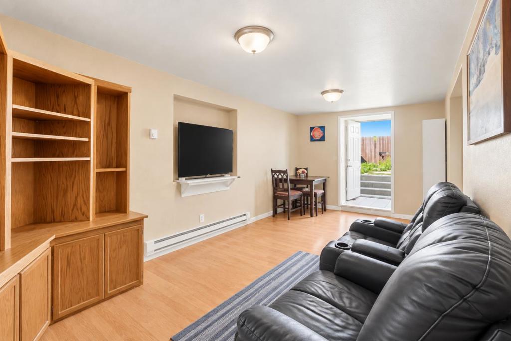325 E Saint John Street Property Photo 17