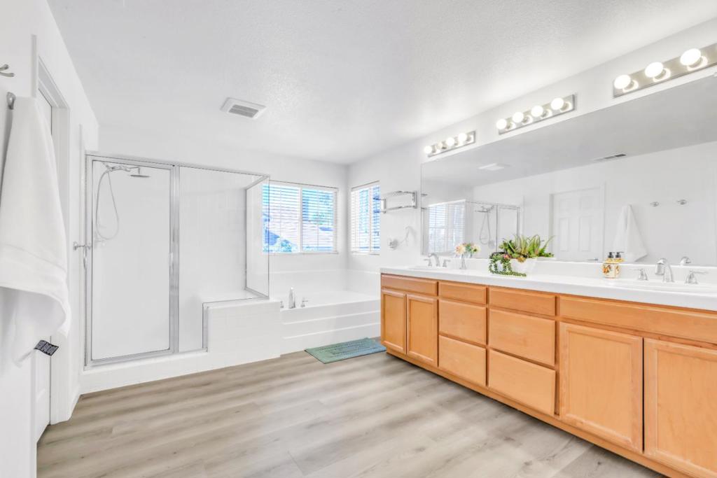 4708 Shetland Court Property Photo 27