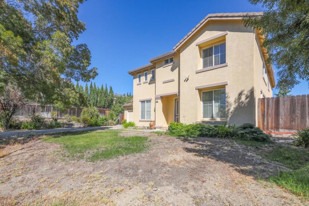 4708 Shetland Court Property Photo 56