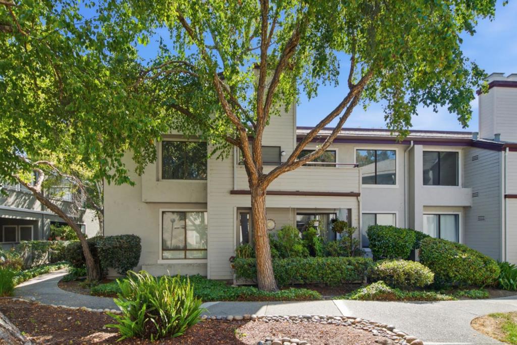 6386 Buena Vista Drive B Property Photo 1