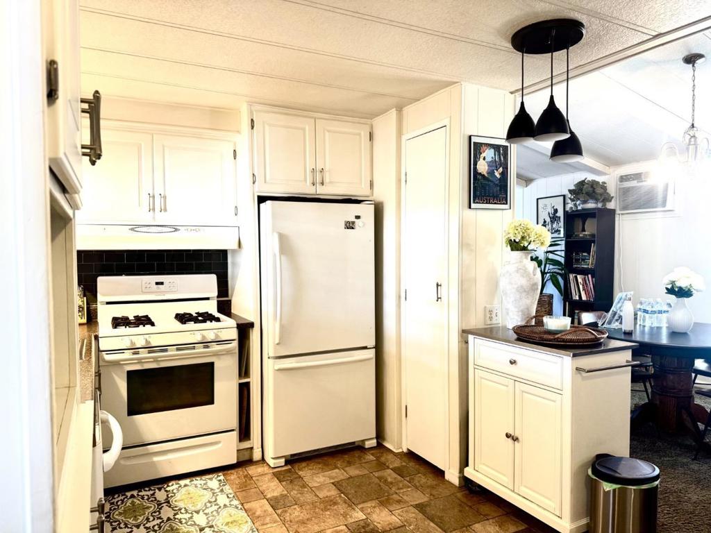 1360 Via Deste 64 Property Photo 14