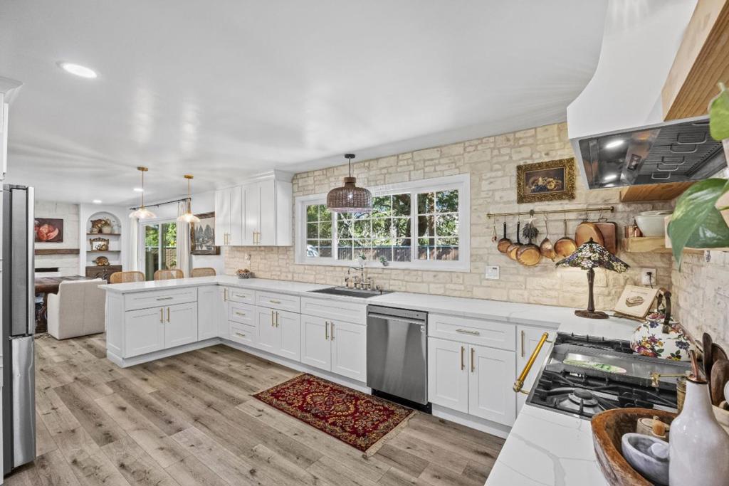 ML82060674 Property Photo 11