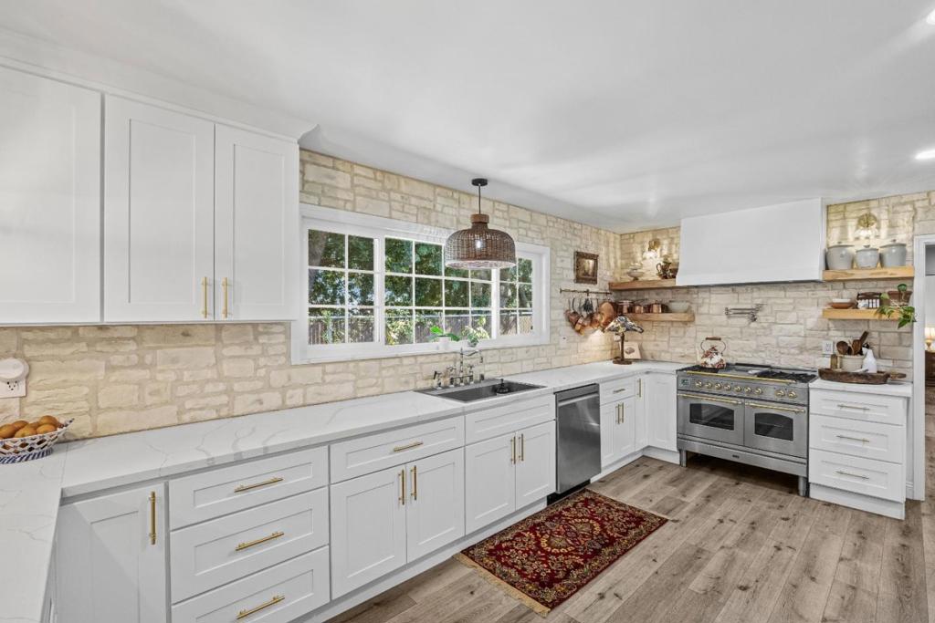 ML82060674 Property Photo 12