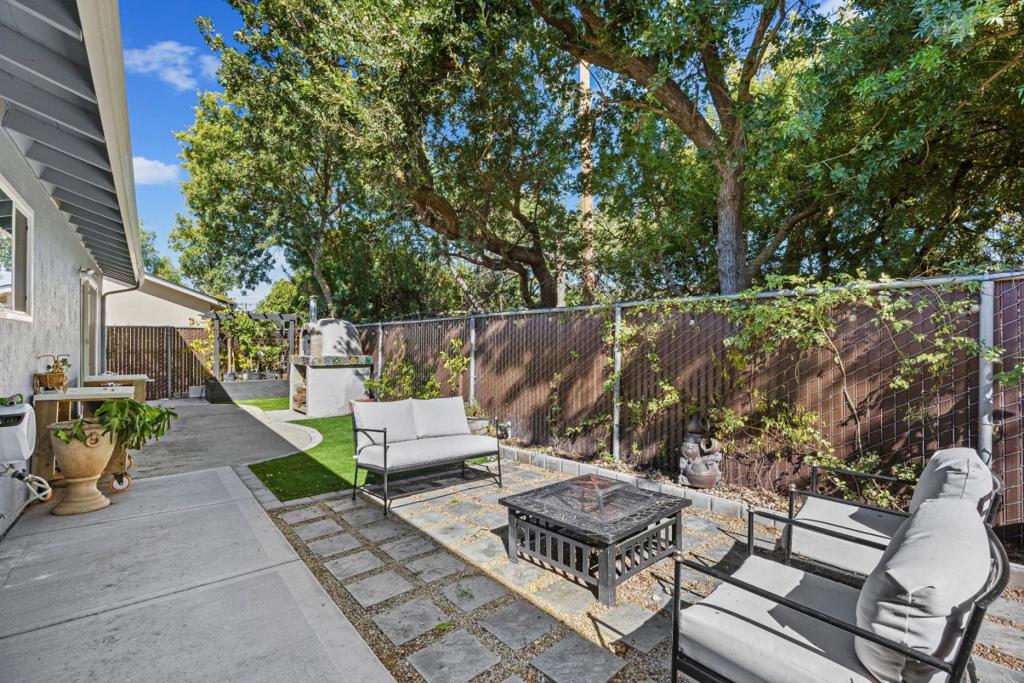 ML82060674 Property Photo 38