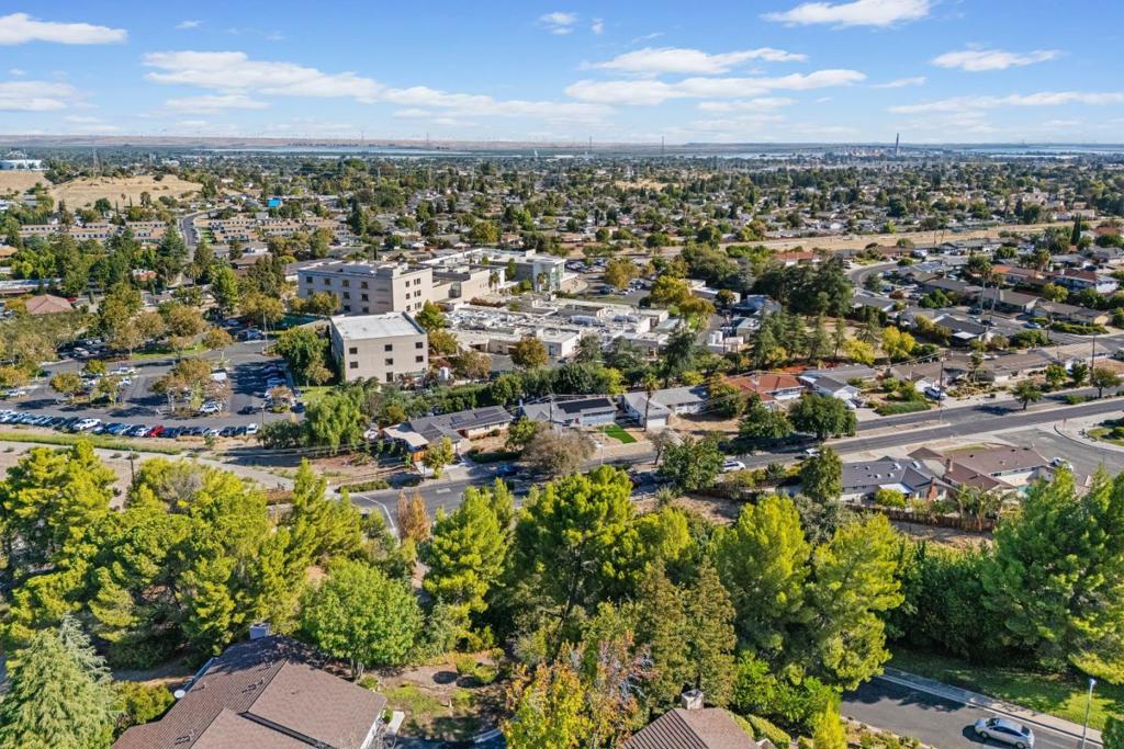 ML82060674 Property Photo 45