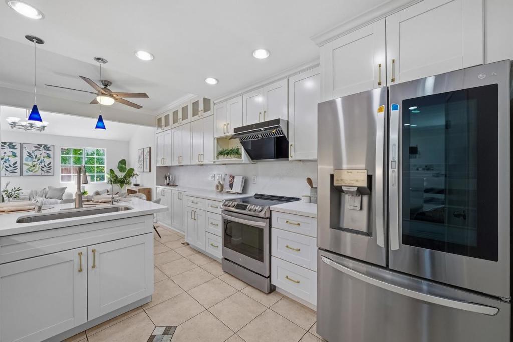 1287 Thorn Valley Court Property Photo 11