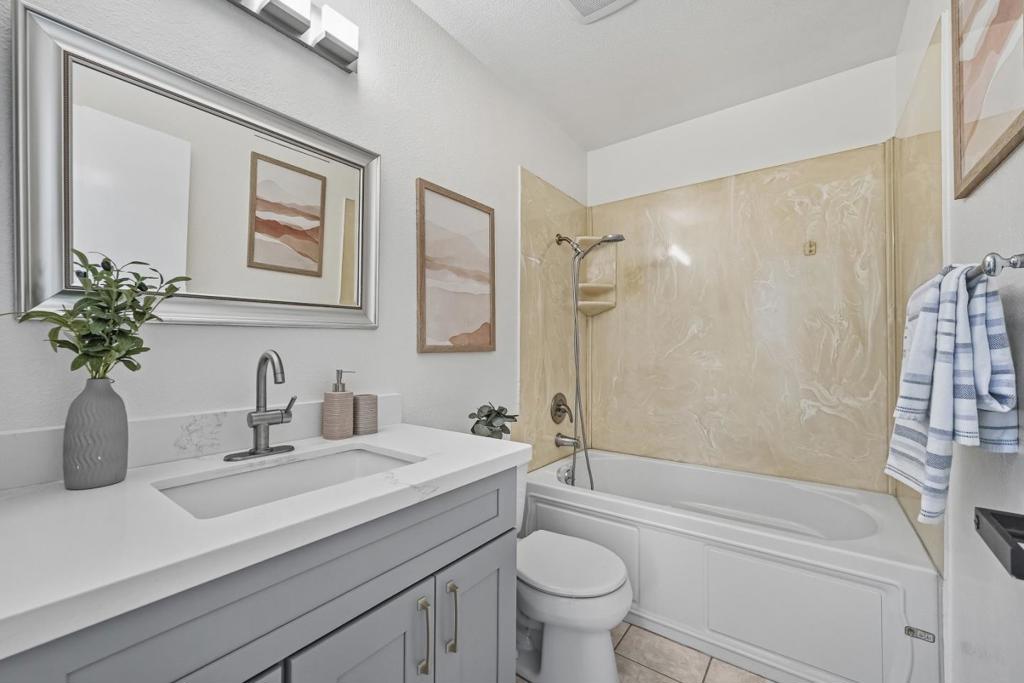 1287 Thorn Valley Court Property Photo 29