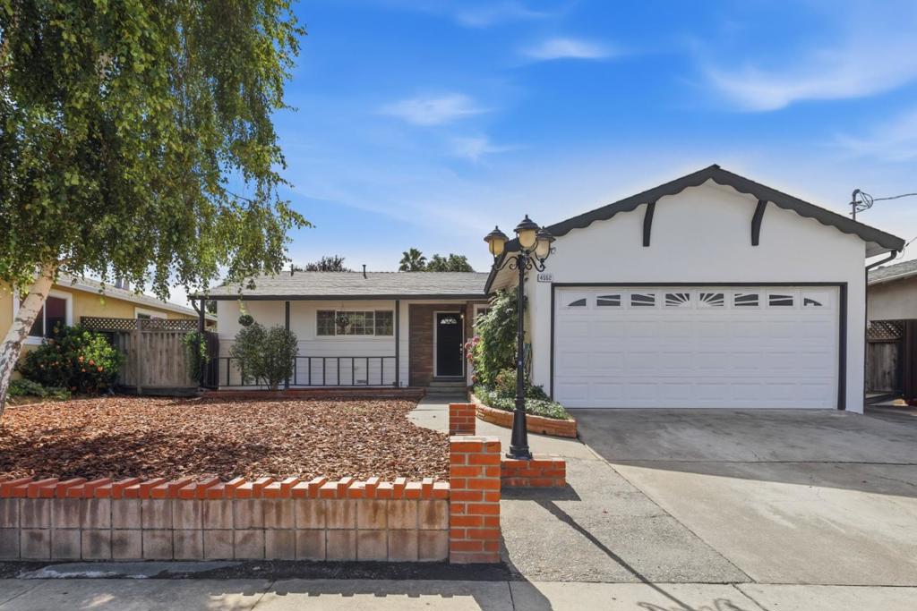 4552 El Cajon Avenue Property Photo 2