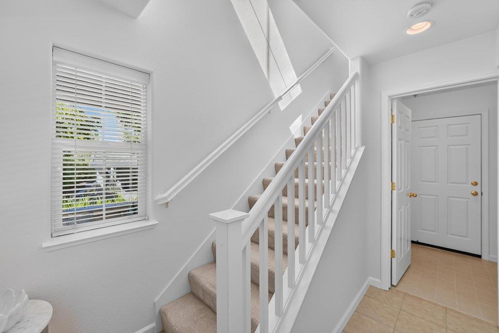 233 Lighthouse Drive Property Photo 13