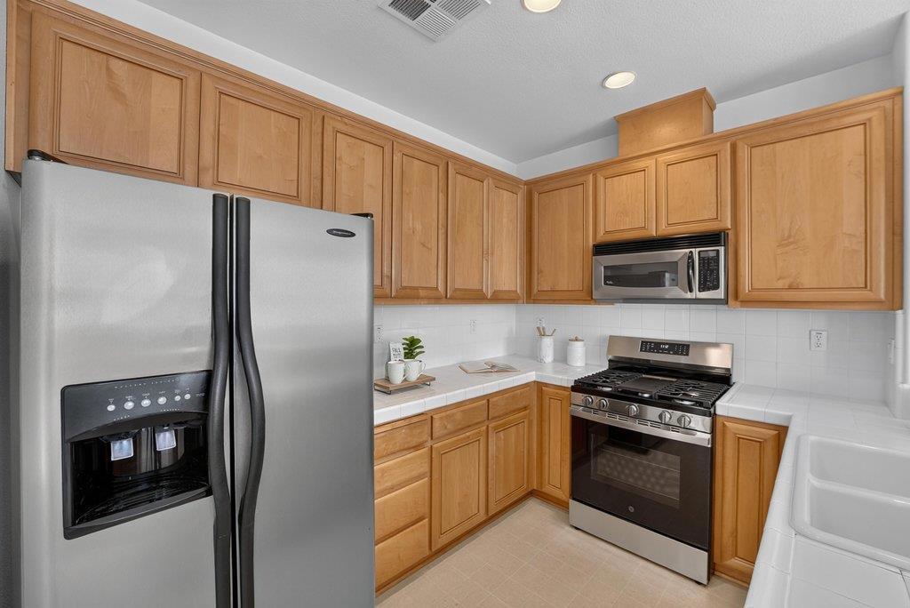 233 Lighthouse Drive Property Photo 25