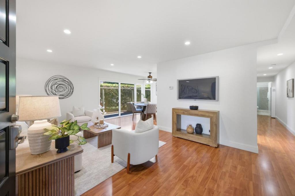 280 Easy Street 209 Property Photo 5