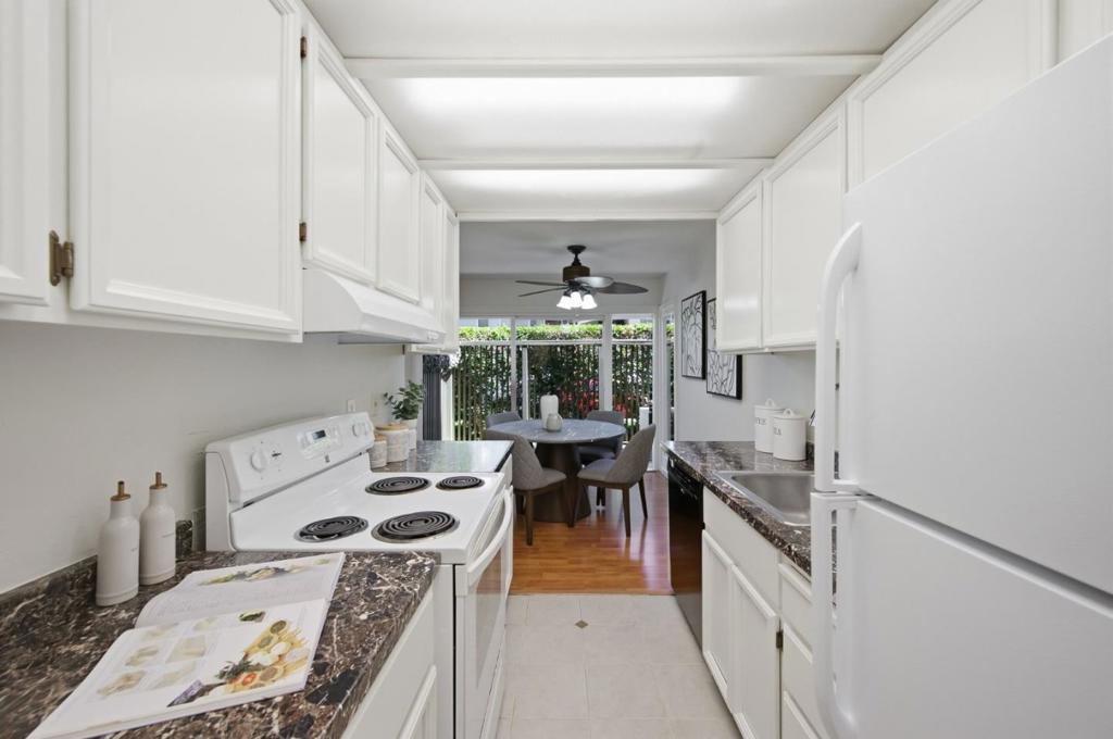 280 Easy Street 209 Property Photo 10