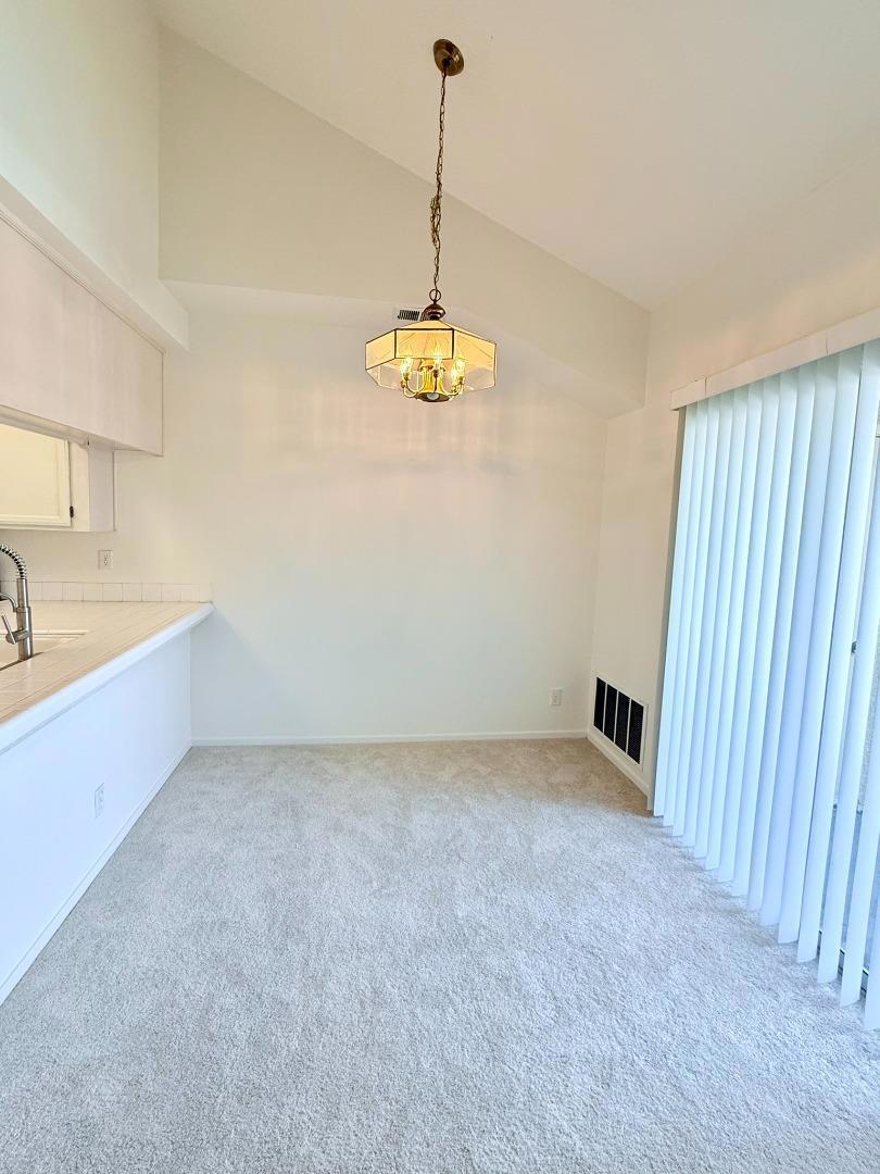 106 Sunnyhills Court Property Photo 4