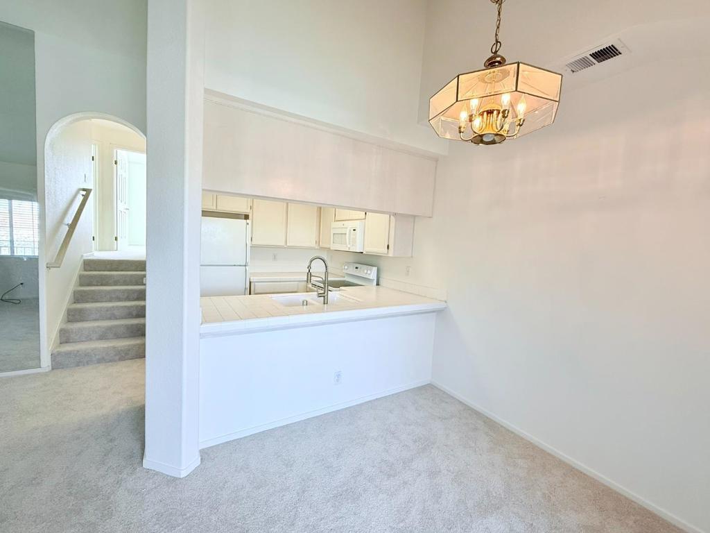 106 Sunnyhills Court Property Photo 5