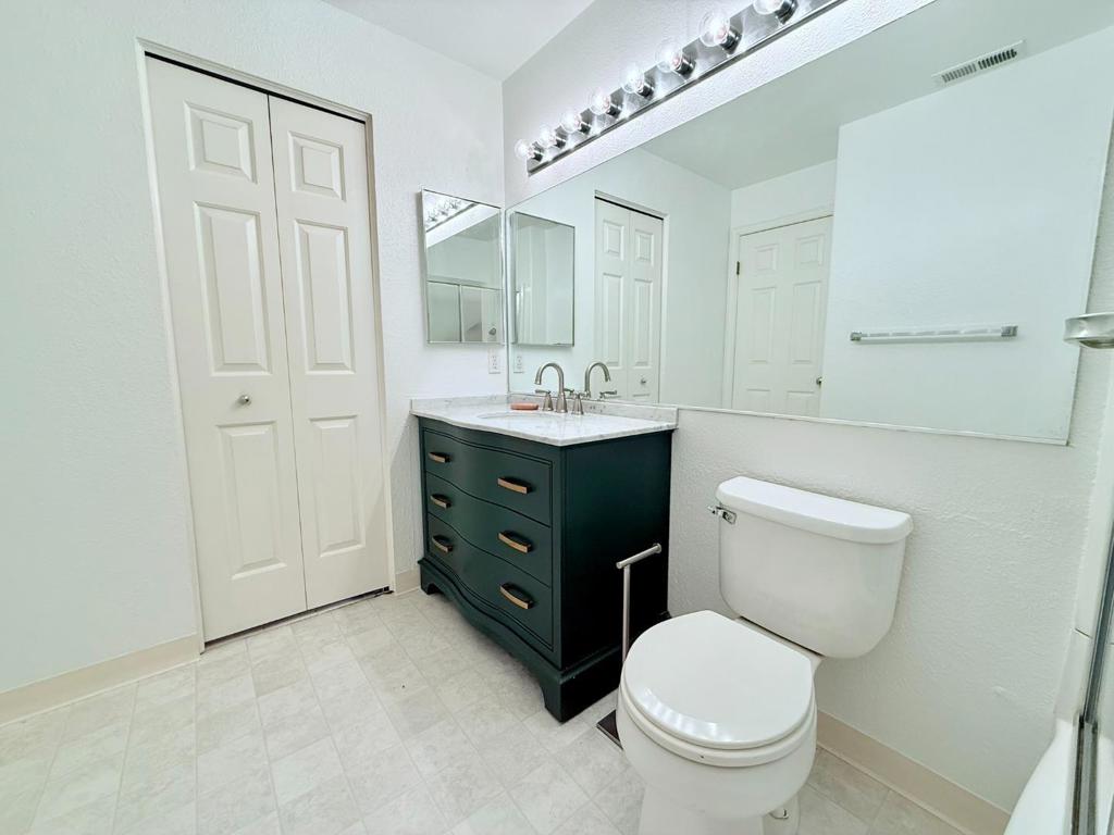 106 Sunnyhills Court Property Photo 7