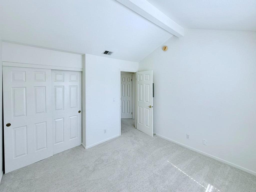 106 Sunnyhills Court Property Photo 16