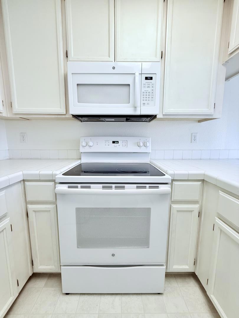 106 Sunnyhills Court Property Photo 17
