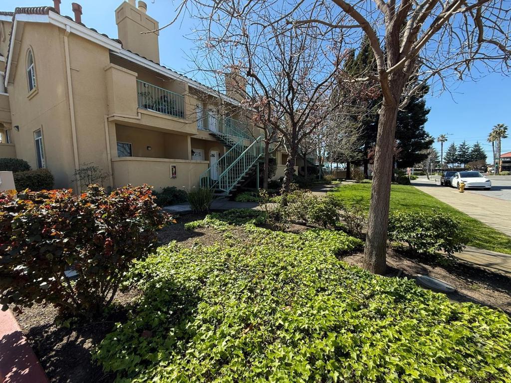 106 Sunnyhills Court Property Photo 21
