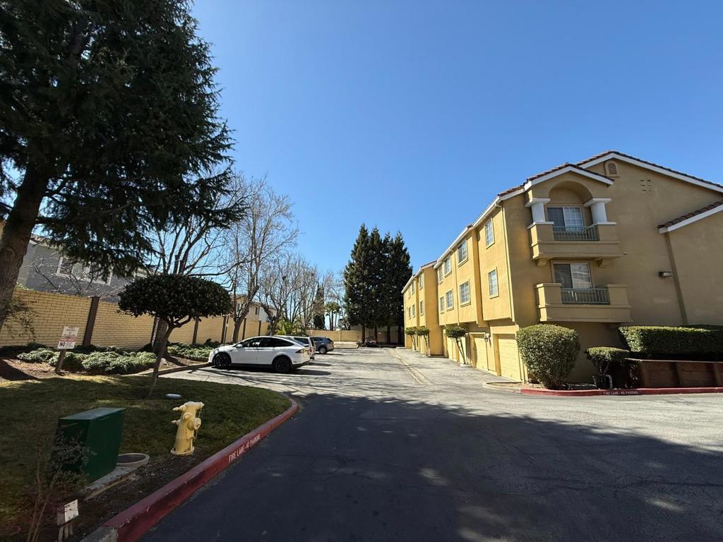 106 Sunnyhills Court Property Photo 22