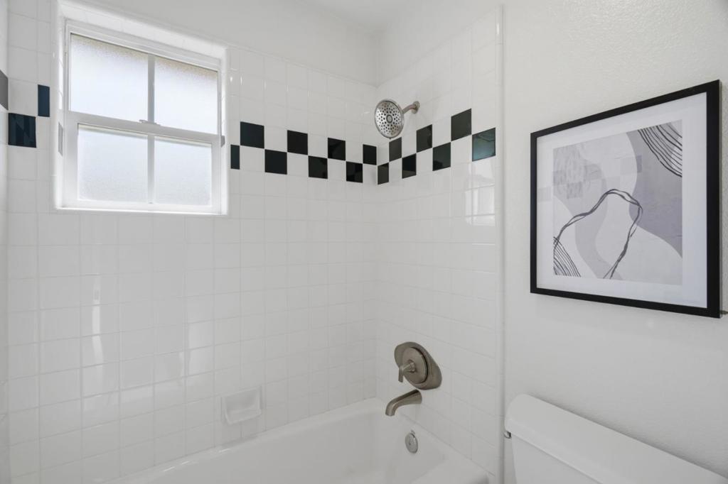 705 Mariposa Avenue Property Photo 41