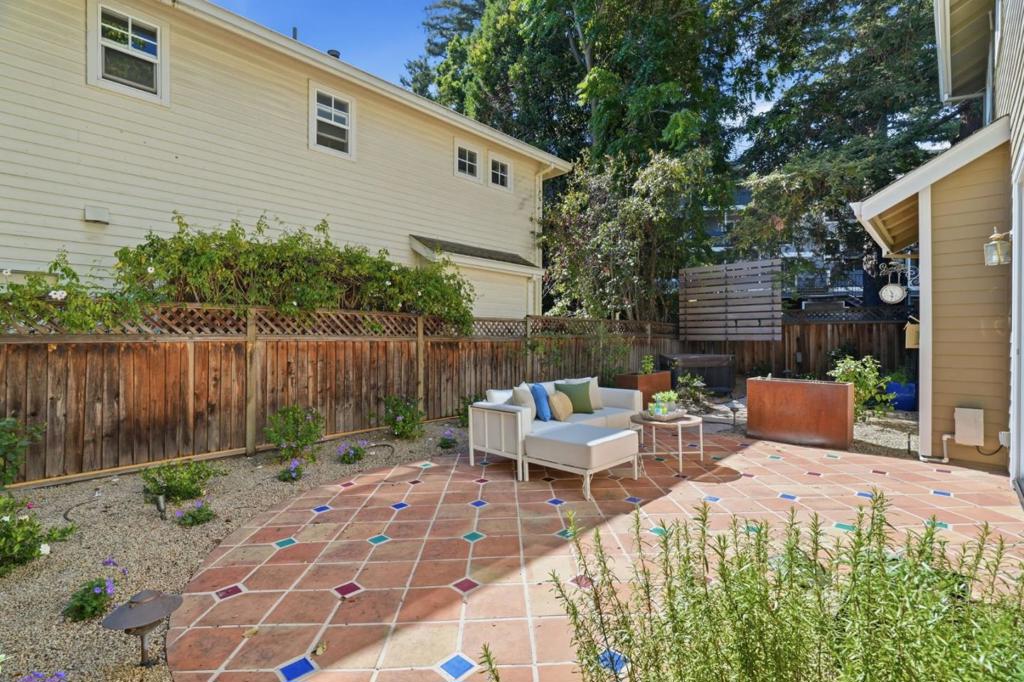 705 Mariposa Avenue Property Photo 49