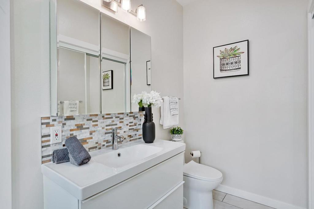 1495 Martin Avenue Property Photo 22