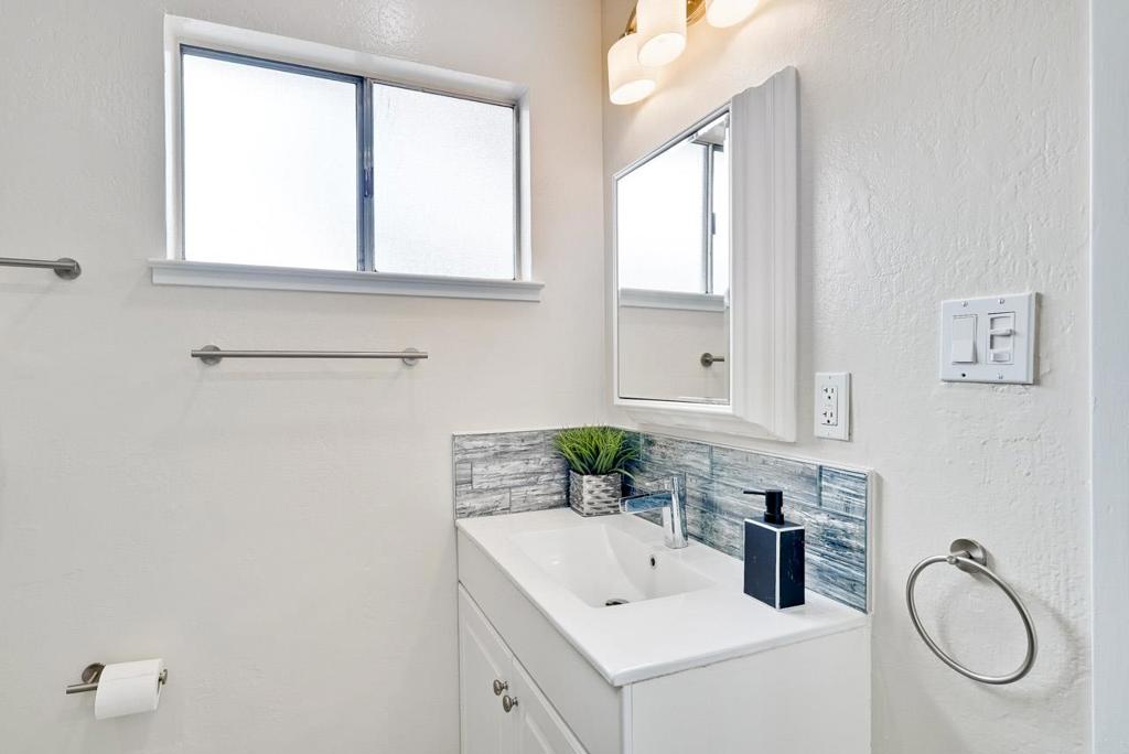 1495 Martin Avenue Property Photo 38