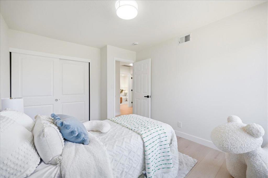 2298 Meadowgate Way Property Photo 33