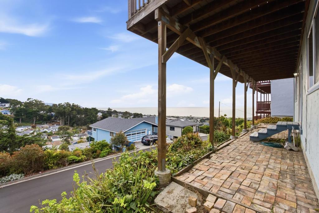 613 Farallon Avenue Property Photo 46