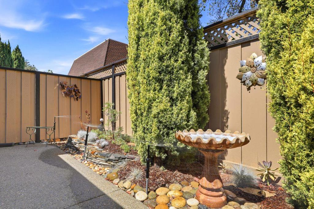 1115 Blackberry Terrace Property Photo 25