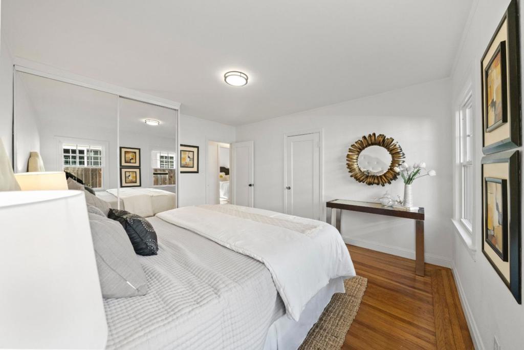 326 Hudson Street Property Photo 33