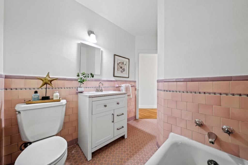 326 Hudson Street Property Photo 35