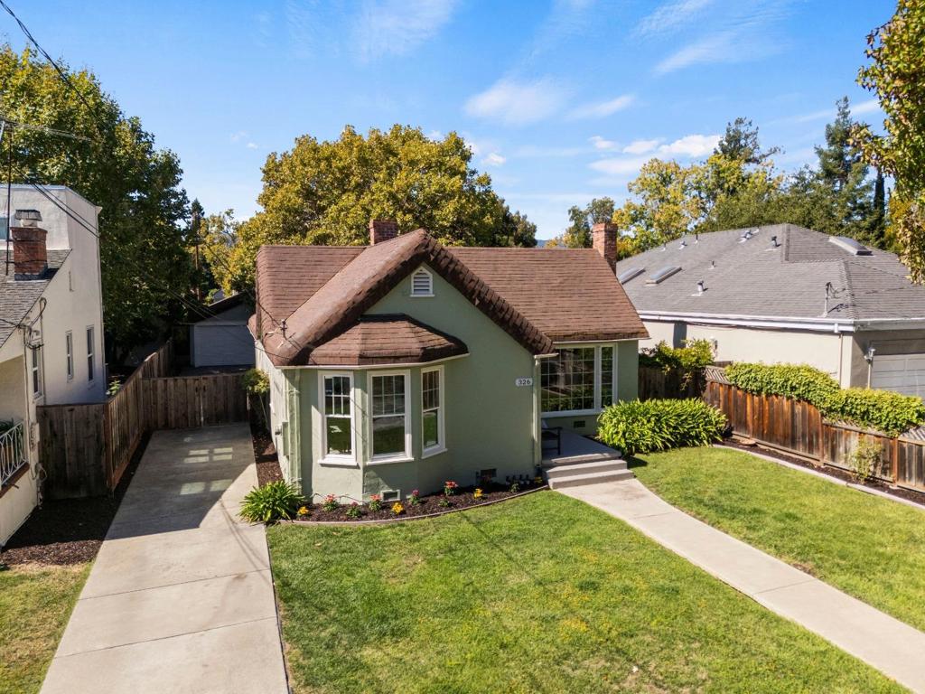 326 Hudson Street Property Photo 48