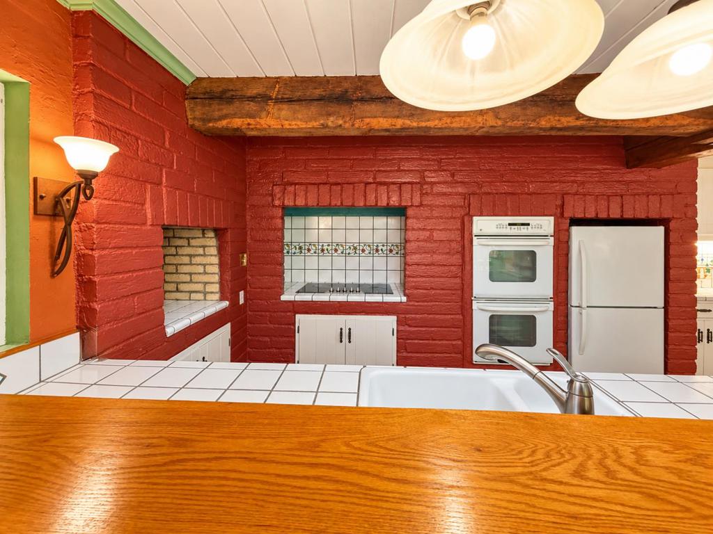 10 Joaquin Road Property Photo 13