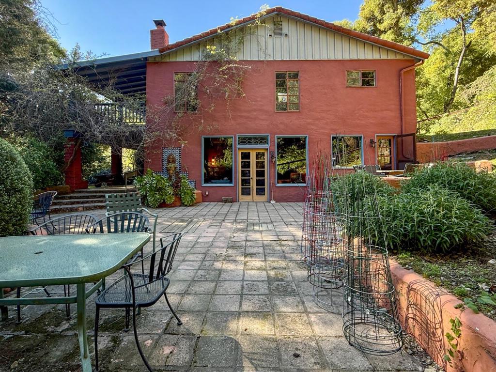 10 Joaquin Road Property Photo 32