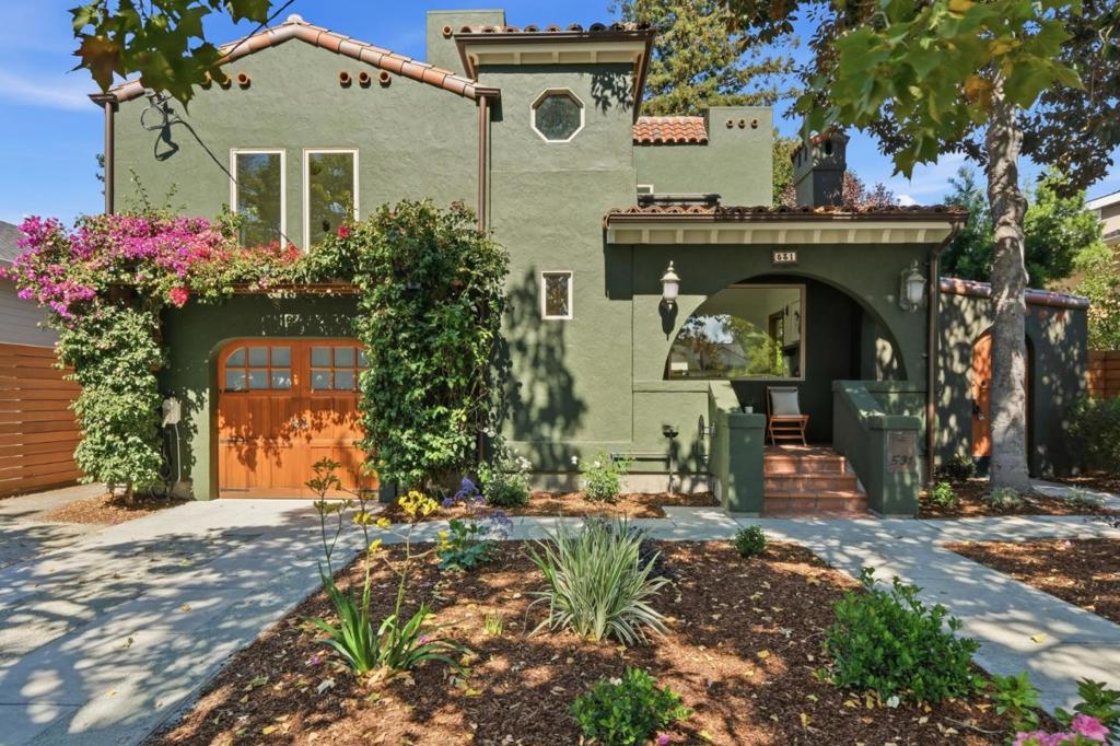 531 Hudson Street Property Photo 1