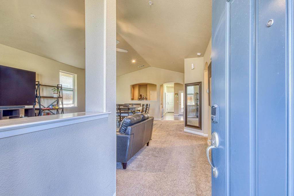 675 Lewis Street Property Photo 3