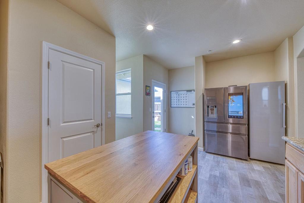 675 Lewis Street Property Photo 12