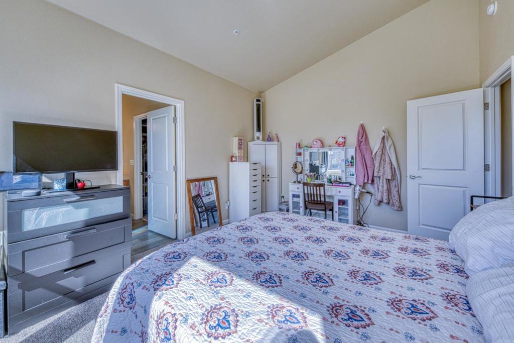 675 Lewis Street Property Photo 17