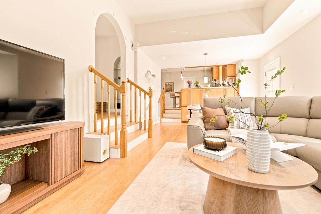 1035 Chadbourne Avenue Property Photo 14
