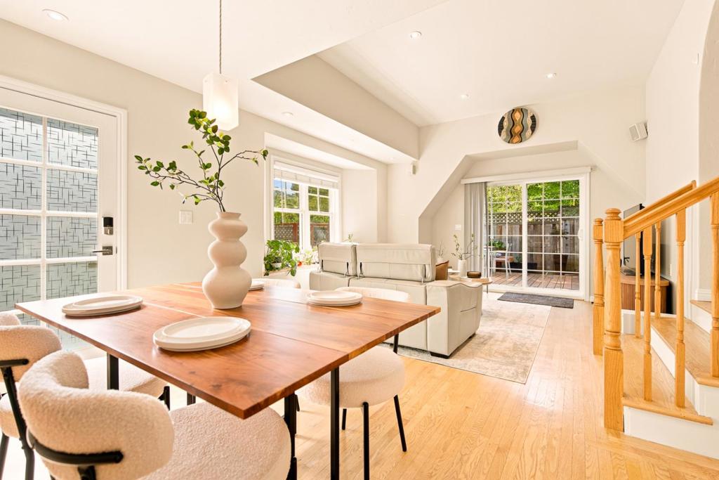 1035 Chadbourne Avenue Property Photo 16