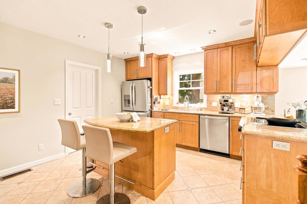 1035 Chadbourne Avenue Property Photo 17