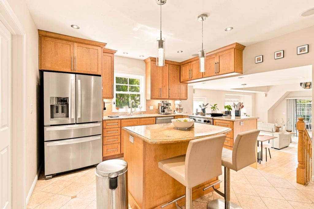 1035 Chadbourne Avenue Property Photo 19