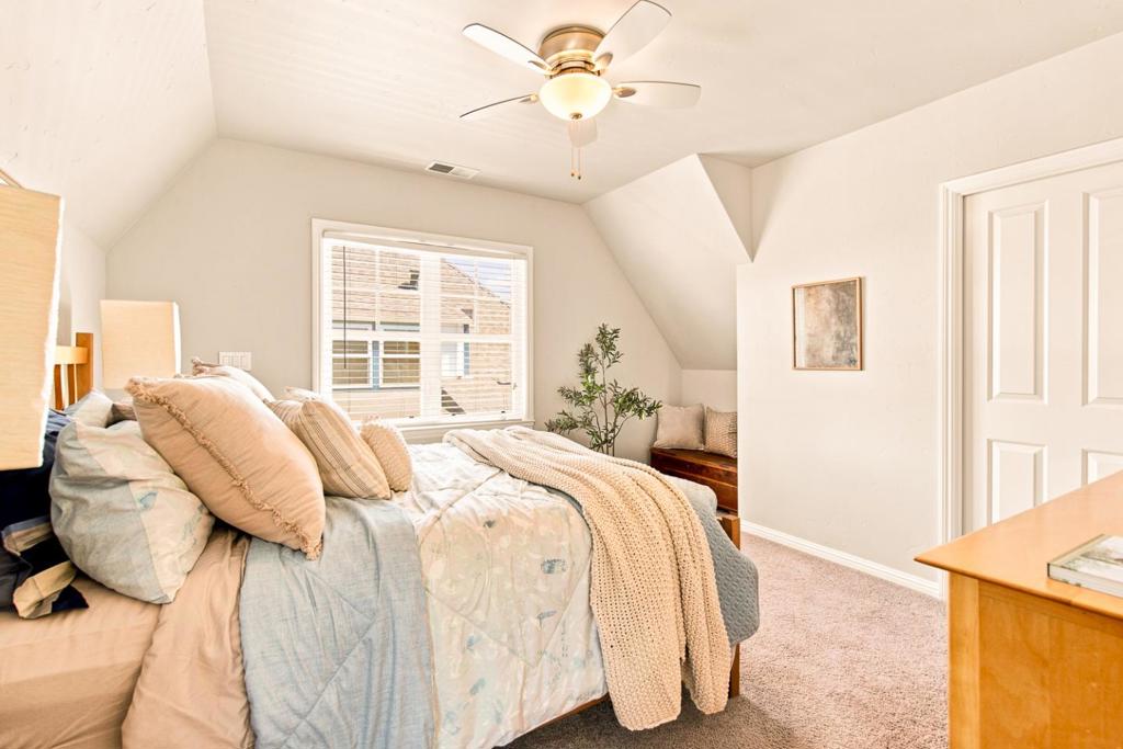 1035 Chadbourne Avenue Property Photo 35