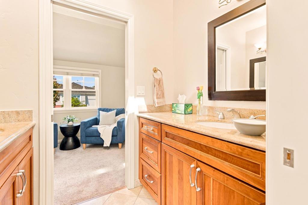 1035 Chadbourne Avenue Property Photo 40