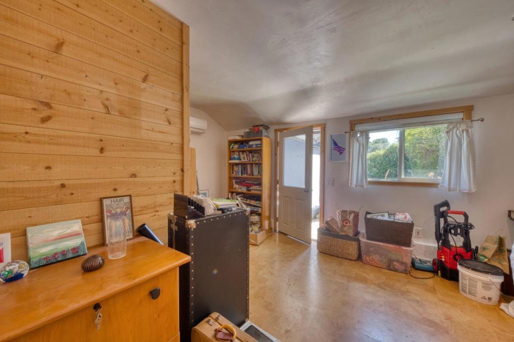 870 Doud Street Property Photo 39