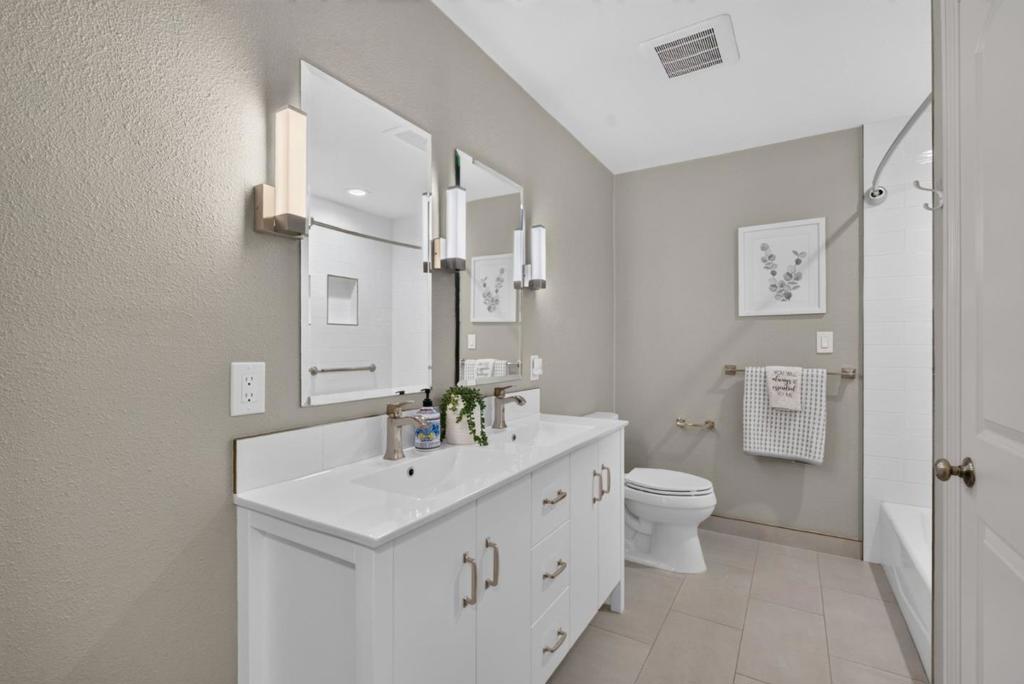 411 Carlyn Avenue Property Photo 38