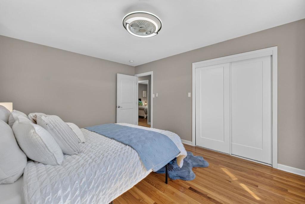 411 Carlyn Avenue Property Photo 42