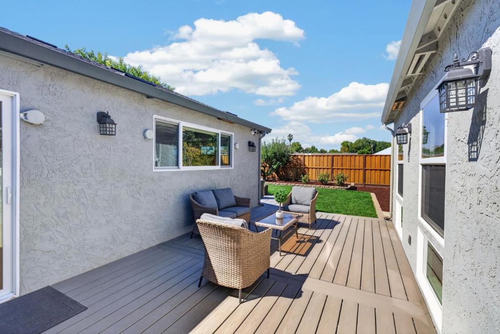411 Carlyn Avenue Property Photo 48