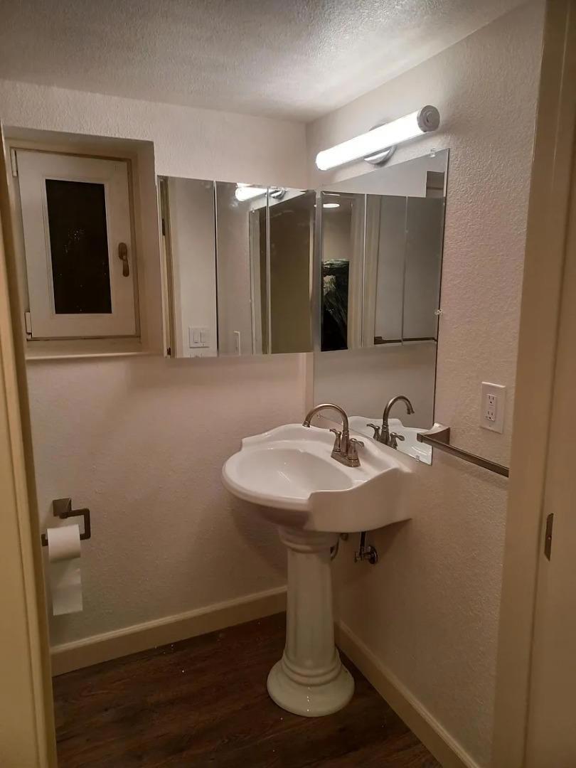 1365 Vine Street Property Photo 7